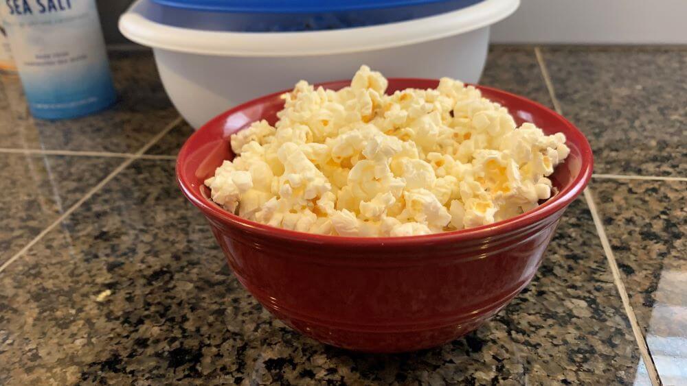 https://www.popcornboss.com/images/Homemade_Microwave_Popcorn_Red_Bowl.jpg